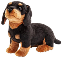 Charger l'image dans la galerie, Teckel réaliste en peluche - 27cm