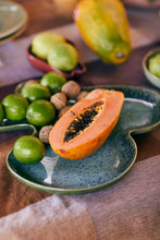 Charger l'image dans la galerie, Shell serving bowl teal