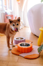 Charger l'image dans la galerie, Gamelle pour chien en forme de marguerite - Big orange