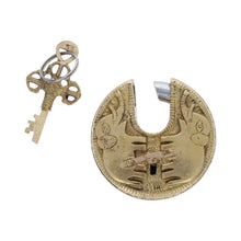 Charger l'image dans la galerie, Cadenas indien en laiton éléphant