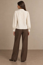 Charger l'image dans la galerie, Blouse femme à col mao et boutons brandebourg