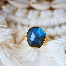 Charger l'image dans la galerie, Bague Ginandger - Labradorite