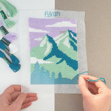 Charger l'image dans la galerie, Kit broderie DIY - Montagne