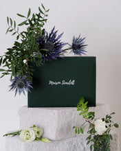 Charger l'image dans la galerie, Boîte à bijoux Brigitte en velours bleu