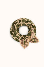 Charger l'image dans la galerie, Big foulard Latika - Pesos lichen