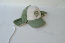 Charger l'image dans la galerie, Casquette velours Green cocooning Sherpa avec cache-oreilles