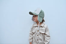 Charger l'image dans la galerie, Casquette velours Green cocooning Sherpa avec cache-oreilles