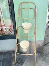 Charger l'image dans la galerie, Echelle en bambou et ses deux pots