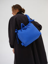 Charger l'image dans la galerie, Ona Soft Bag - Bleu cobalt