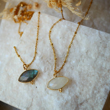 Charger l'image dans la galerie, Collier Mahakali avec oeil - Labradorite