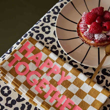 Charger l'image dans la galerie, Serviette Joséphine damier caramel - Happy together