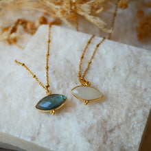 Charger l'image dans la galerie, Collier Mahakali avec oeil - Labradorite
