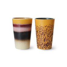 Charger l'image dans la galerie, 70s ceramics: tea mugs beach (set of 2)