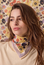 Charger l'image dans la galerie, Small foulard Manika - Joy iris