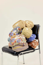 Charger l'image dans la galerie, Trousse Gaya - Bouquet macadamia