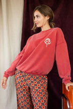 Charger l'image dans la galerie, sweat, mode, femme, hiver, aw25, apaches, riya, green, terra, tournai, courtrai, bruxelles, courtrai