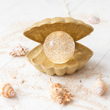 Charger l'image dans la galerie, Lampe coquillage à paillettes dorées