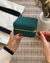 Charger l'image dans la galerie, Boîte à bijoux Corinne en velours rose