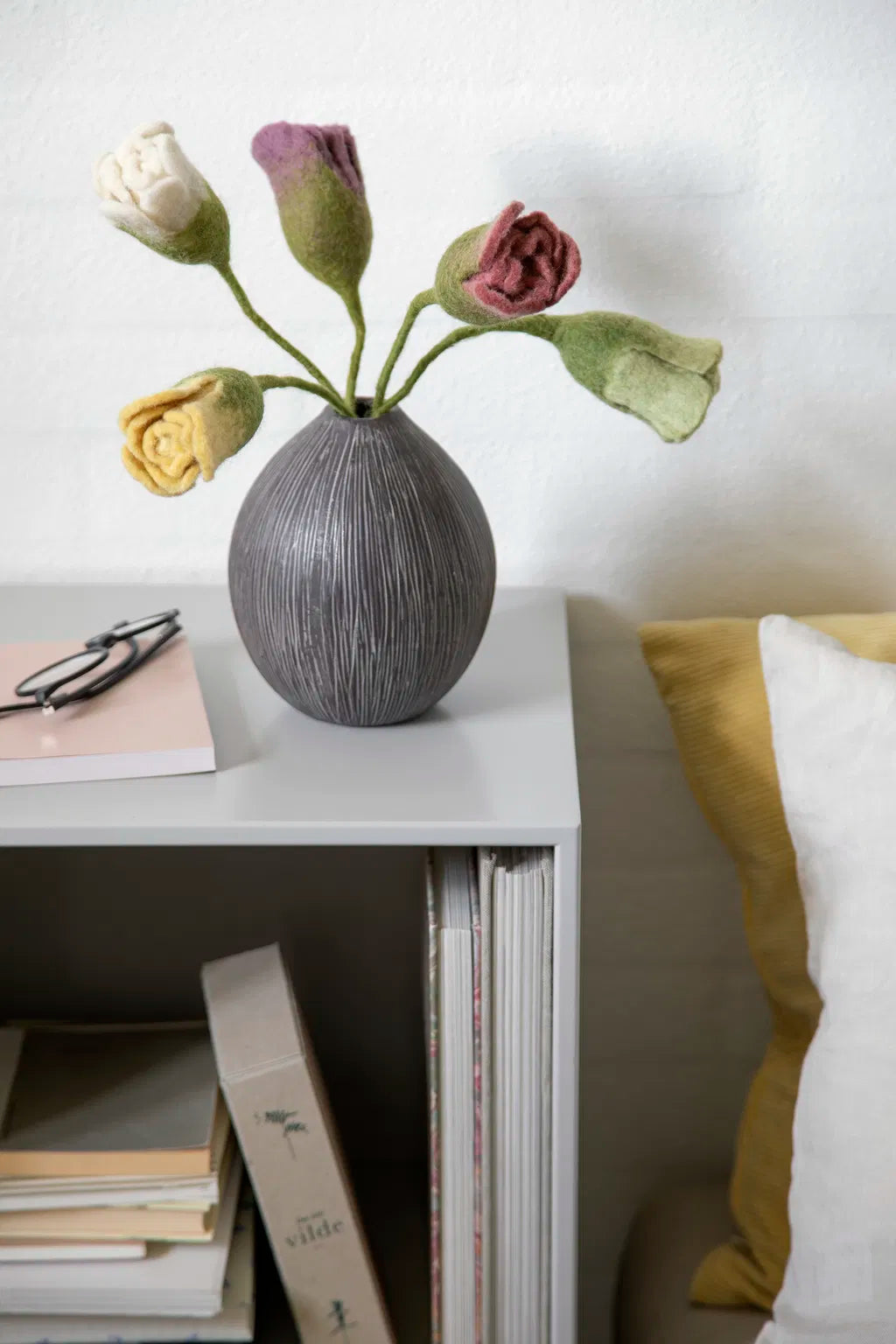 Tulip - Dusty Light Yellow