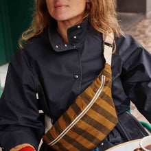 Charger l'image dans la galerie, Sac banane à rayures - Cumin
