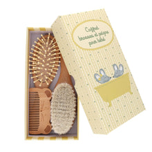 Charger l'image dans la galerie, Coffret brosse et peigne en bois pour bébé
