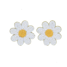 Charger l'image dans la galerie, Boucles d'oreilles en perles - Fleurs
