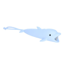 Charger l'image dans la galerie, Lampe de poche en silicone rechargeable Dauphin
