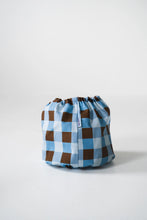 Charger l'image dans la galerie, Cache-oreilles pour chien - motif carreaux bleus (2 tailles)
