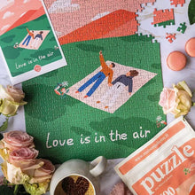 Charger l&#39;image dans la galerie, Puzzle :  Love is in the air
