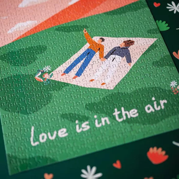 Puzzle :  Love is in the air