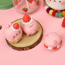 Charger l&#39;image dans la galerie, Figurine Aléatoire Molang fraise Boîte Surprise
