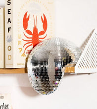 Charger l'image dans la galerie, Boule disco fondue

