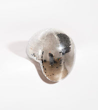 Charger l'image dans la galerie, Boule disco fondue
