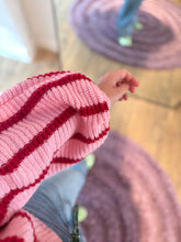 Charger l'image dans la galerie, Pull rayé en maille manches ballons
