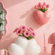 Charger l'image dans la galerie, Vase coeur love patch
