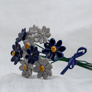 Grande fleur marguerite rose, blanche, jaune, bordeaux, bleu ciel ou marine