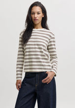 Charger l'image dans la galerie, Tee-shirt Sophia manches longues - Vanilla ice
