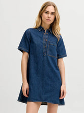 Charger l'image dans la galerie, Robe en denim Amara
