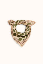Charger l'image dans la galerie, Small foulard Manika - Pesos lichen
