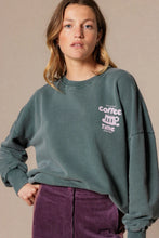 Charger l'image dans la galerie, Sweat Riya - Time bouteille
