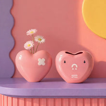 Charger l'image dans la galerie, Vase coeur love patch
