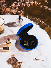 Charger l&#39;image dans la galerie, boite-bijoux-coquillage-venus-shell-doiy
