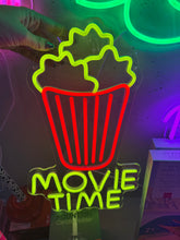 Charger l&#39;image dans la galerie, Néon Popcorn Movie Time
