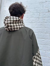 Charger l&#39;image dans la galerie, Poncho long ou court Damier kaki - Adulte
