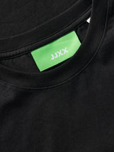 Charger l'image dans la galerie, Tee-shirt Andrea - Noir
