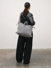 Charger l'image dans la galerie, Ona Soft Bag - Vichy noir
