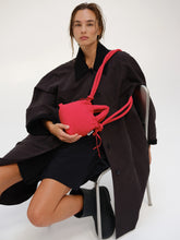 Charger l'image dans la galerie, Micro Ona Soft Bag - Rouge
