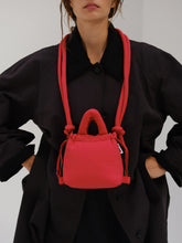 Charger l'image dans la galerie, Micro Ona Soft Bag - Rouge
