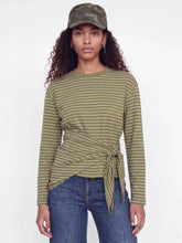 Charger l'image dans la galerie, Tee-shirt Sophie avec écharpe - Vert olive
