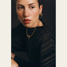 Charger l&#39;image dans la galerie, boucles, oreilles, laiton, or, péridot, serpent, sissi, la2L, green, terra, tournai, lille, bruxelles, courtrai
